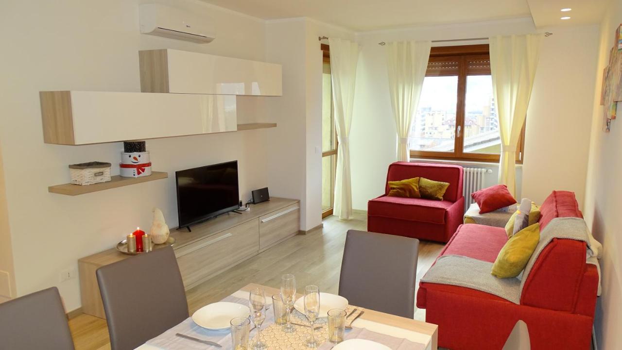 Blue Moon - Via Parigi Apartments Aosta Zewnętrze zdjęcie
