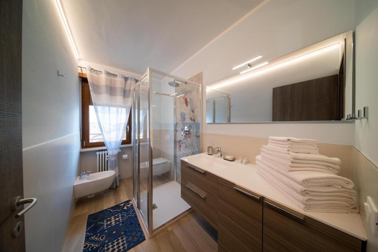 Blue Moon - Via Parigi Apartments Aosta Zewnętrze zdjęcie